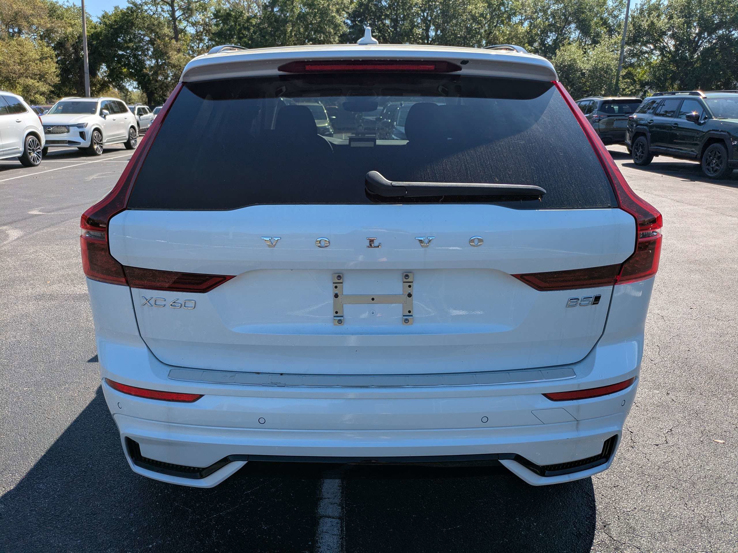 New 2026 Volvo XC60 B5 Plus w/ Protection Package Premier image 5