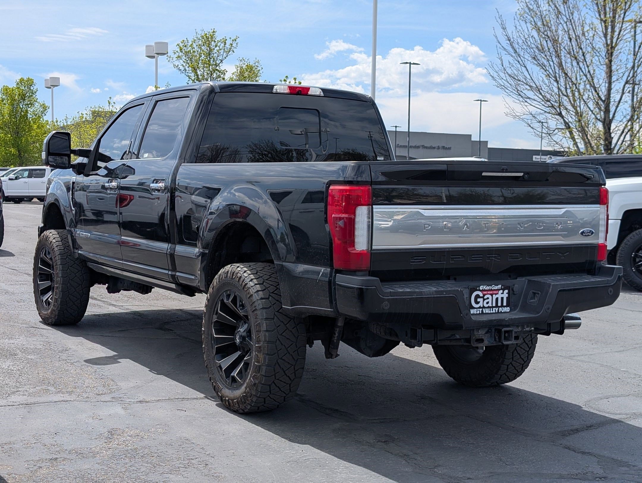 Used 2017 Ford F350 Platinum w/ Platinum Ultimate Package AWD/4WD image 8