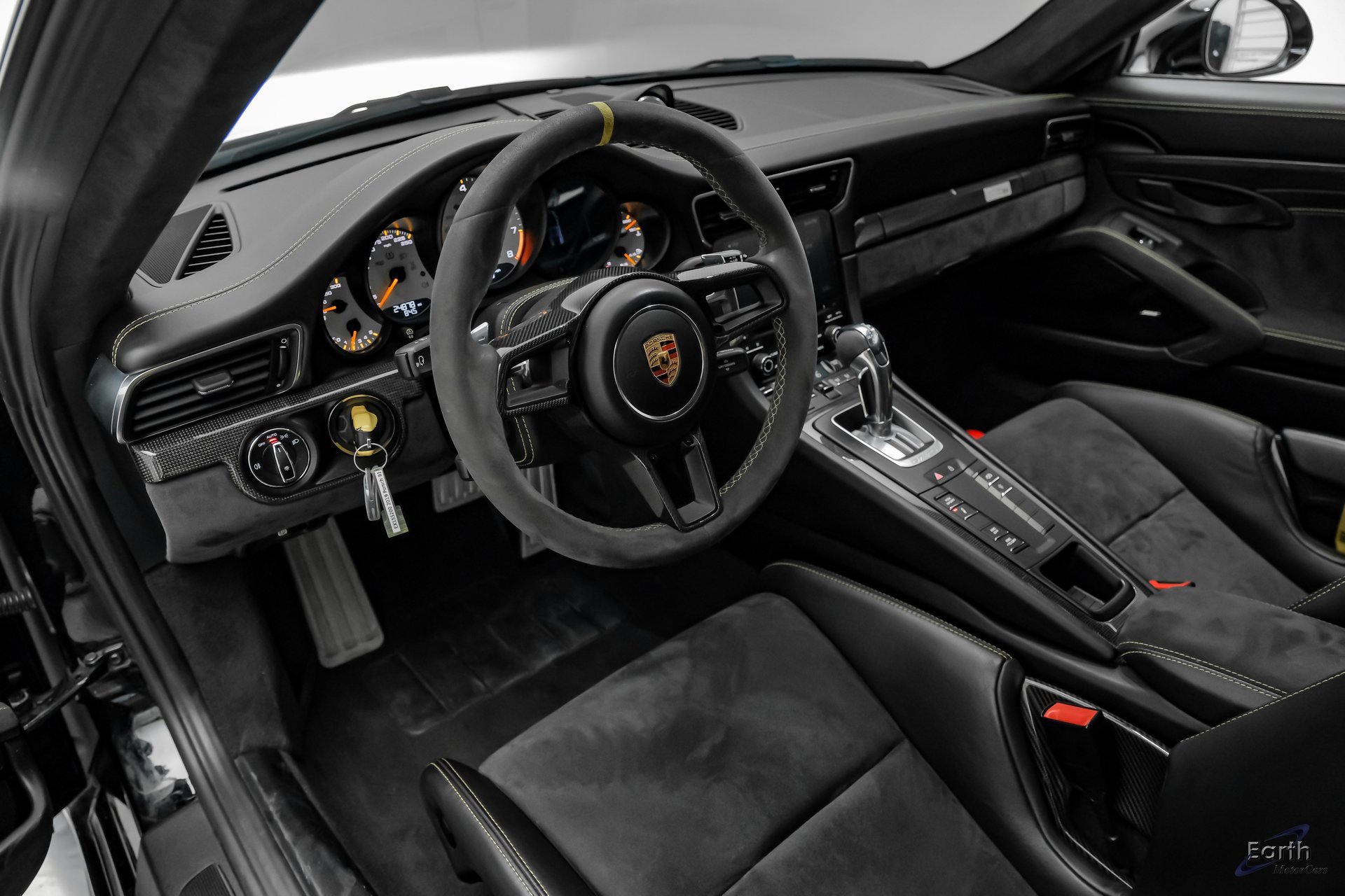 Used 2019 Porsche 911 GT2 RS w/ Weissach Package image 55