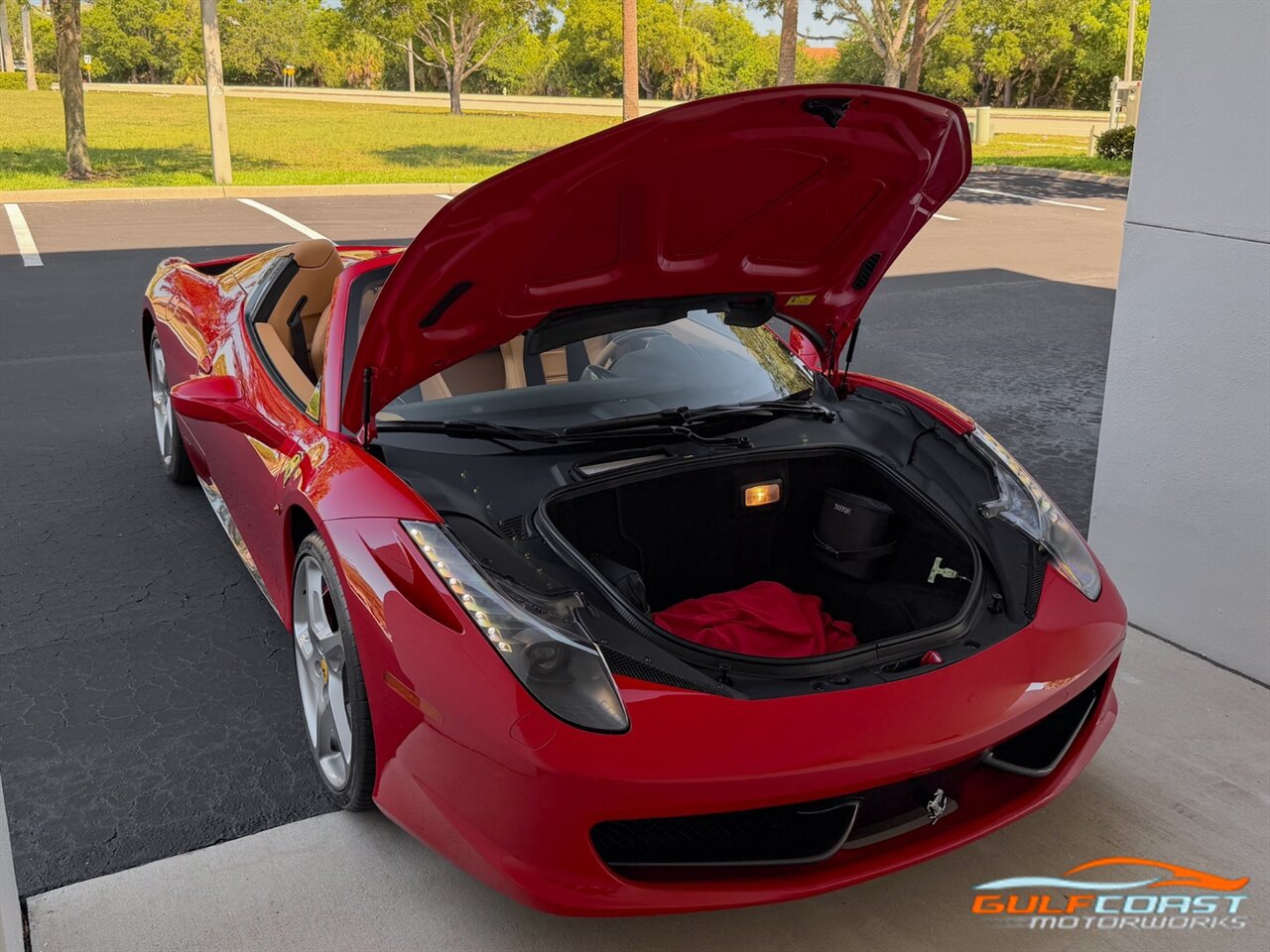 Used 2014 Ferrari 458 Spider RWD image 39