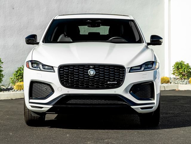 Used 2025 Jaguar F-PACE R-Dynamic S AWD/4WD image 3