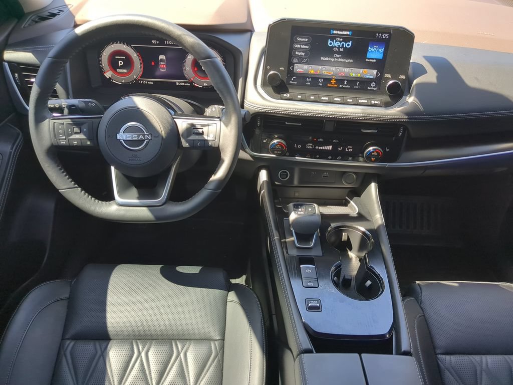 Used 2023 Nissan Rogue Platinum w/ Platinum Premium Package FWD image 14