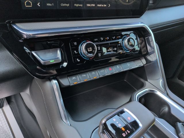 Used 2025 GMC Sierra 1500 Denali w/ Denali Reserve Package AWD/4WD image 17