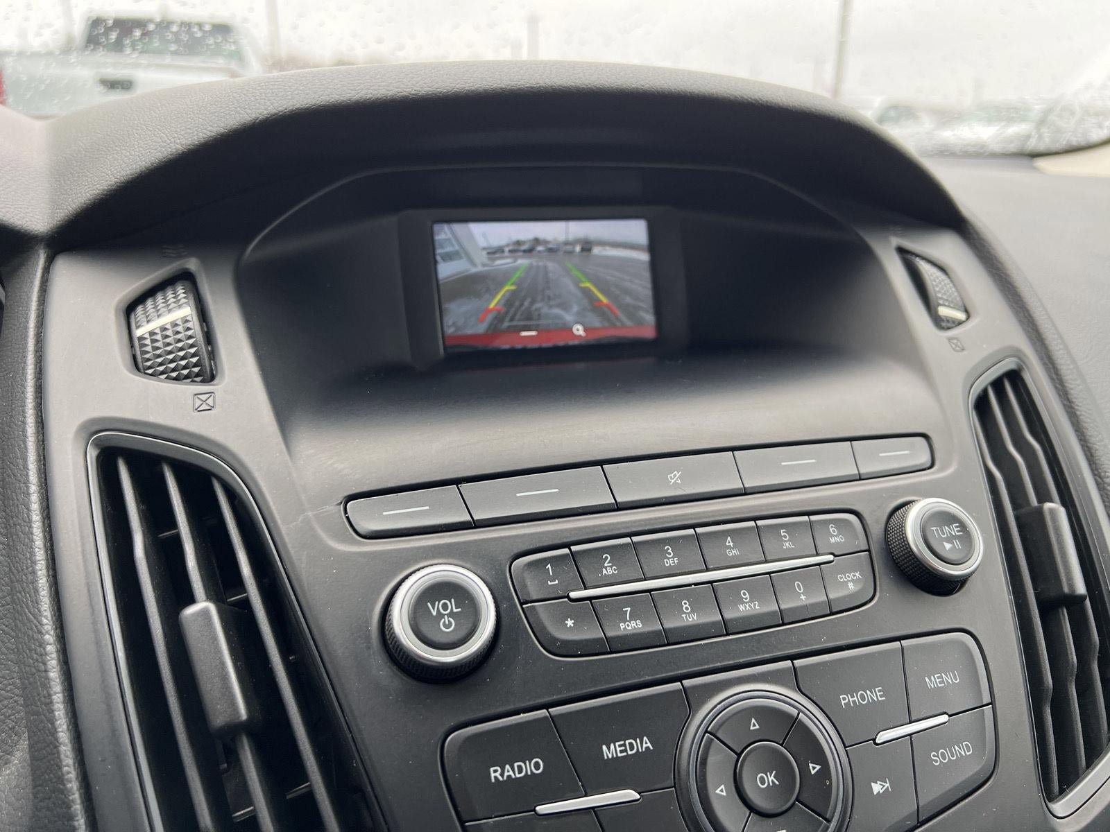 Used 2018 Ford Focus SE image 5