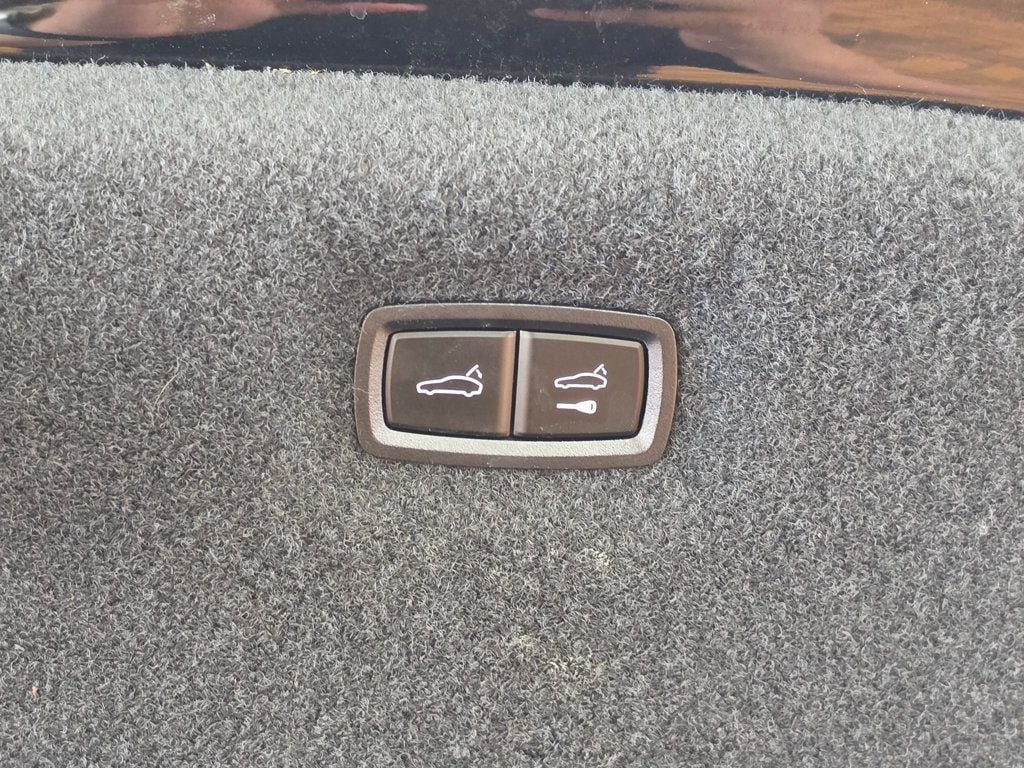 Used 2024 Audi e-tron GT Prestige AWD/4WD image 24