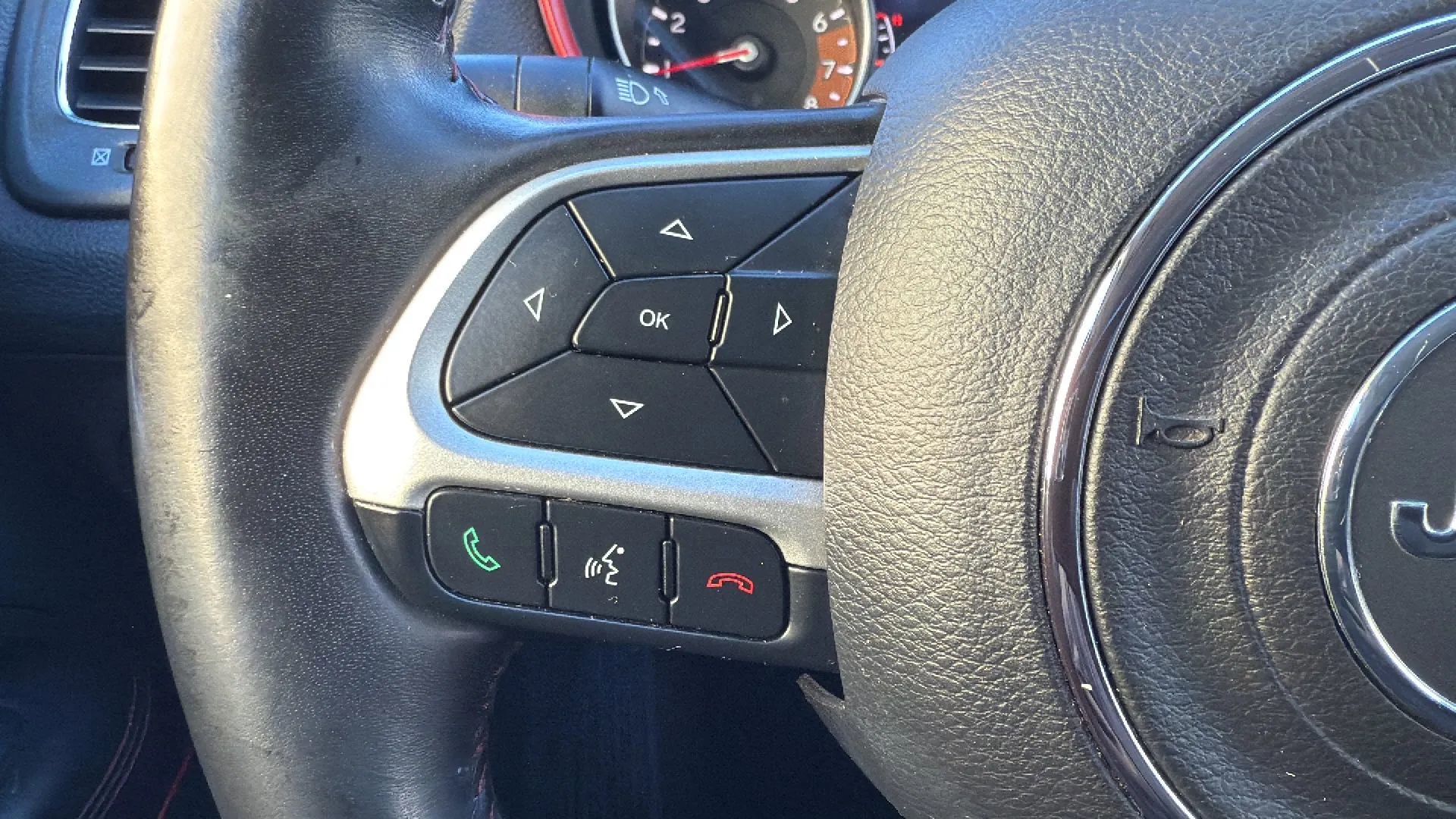 Used 2019 Jeep Compass Trailhawk image 12
