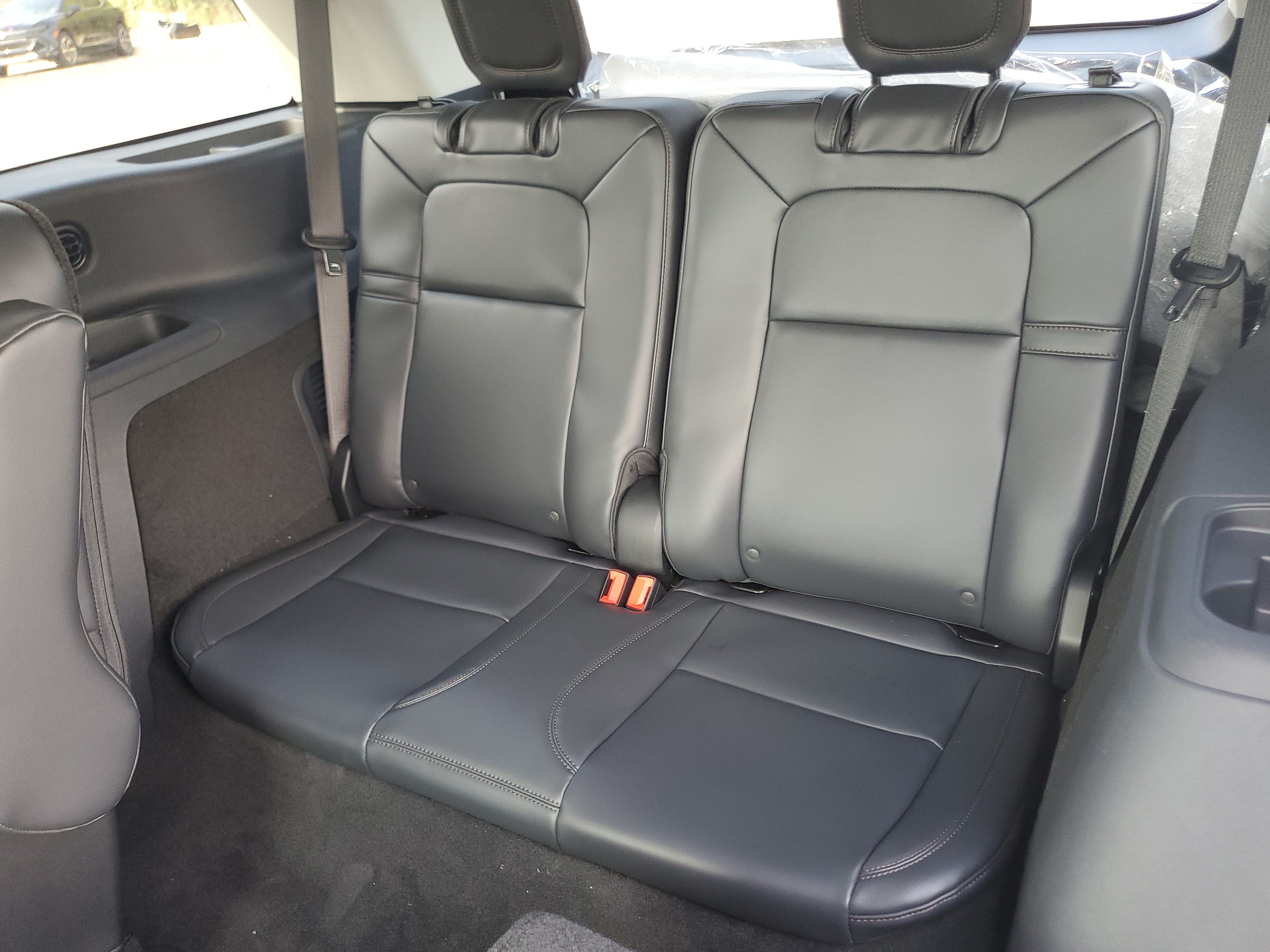 New 2027 Lincoln Aviator AWD image 28