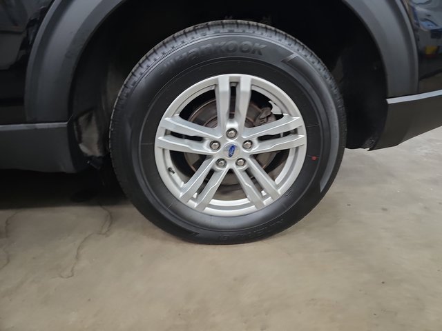 Used 2023 Ford Explorer XLT w/ Equipment Group 202A image 33