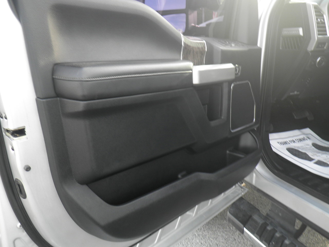 Used 2017 Ford F350 Lariat w/ Lariat Ultimate Package image 18