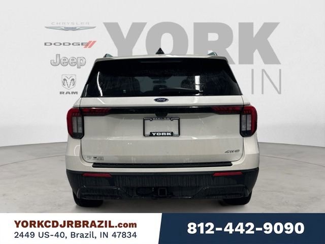 Used 2025 Ford Explorer ST-Line w/ ST-Line Street Pack AWD/4WD image 4