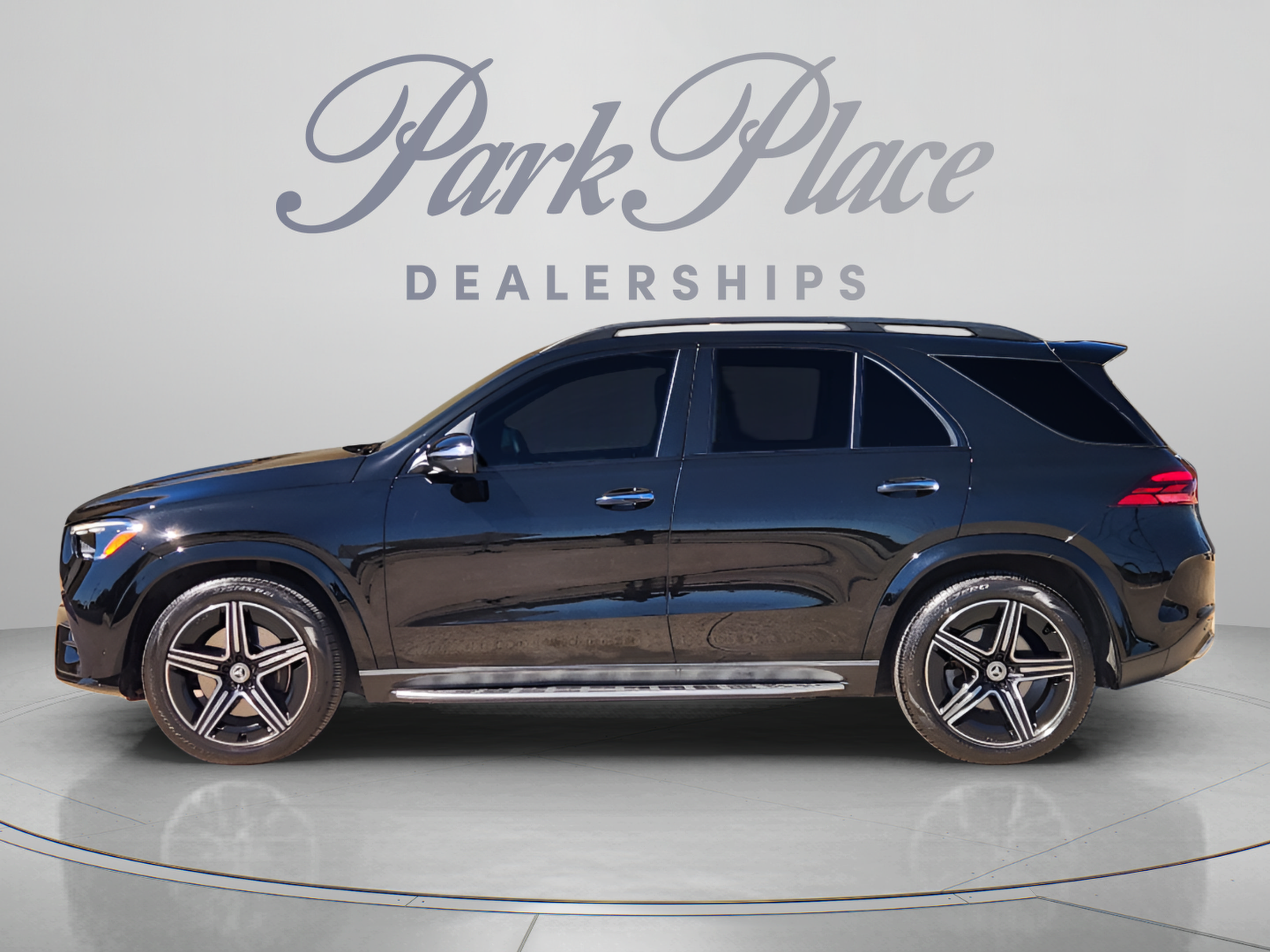 Certified 2024 Mercedes-Benz GLE 350 4MATIC image 2