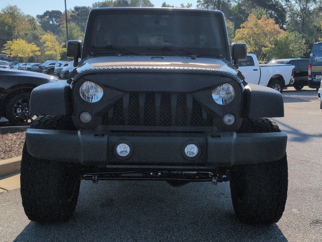 Used 2015 Jeep Wrangler Unlimited Rubicon AWD/4WD image 8