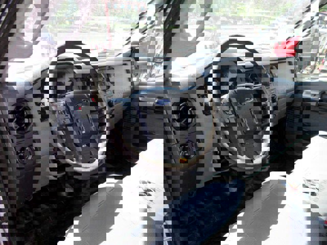 Used 2019 Ford F750 2WD Crew Cab Super Duty image 5