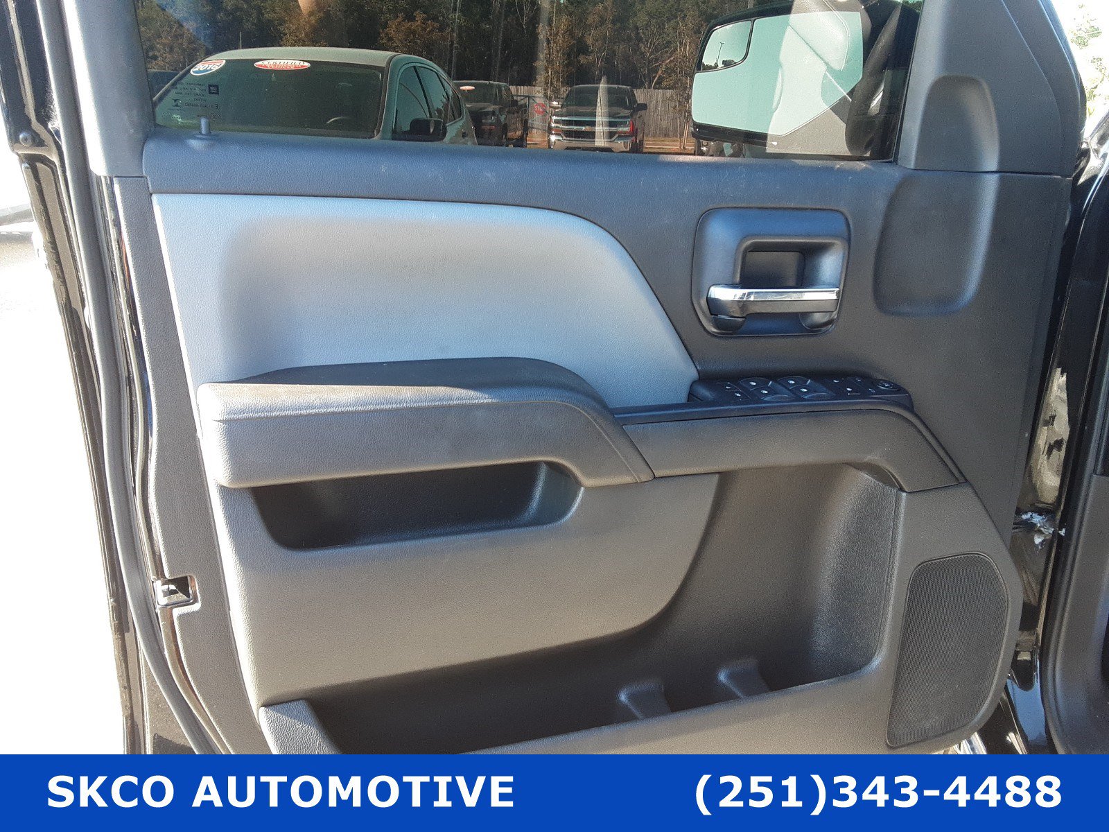 Used 2018 Chevrolet Silverado 1500 Custom RWD image 12