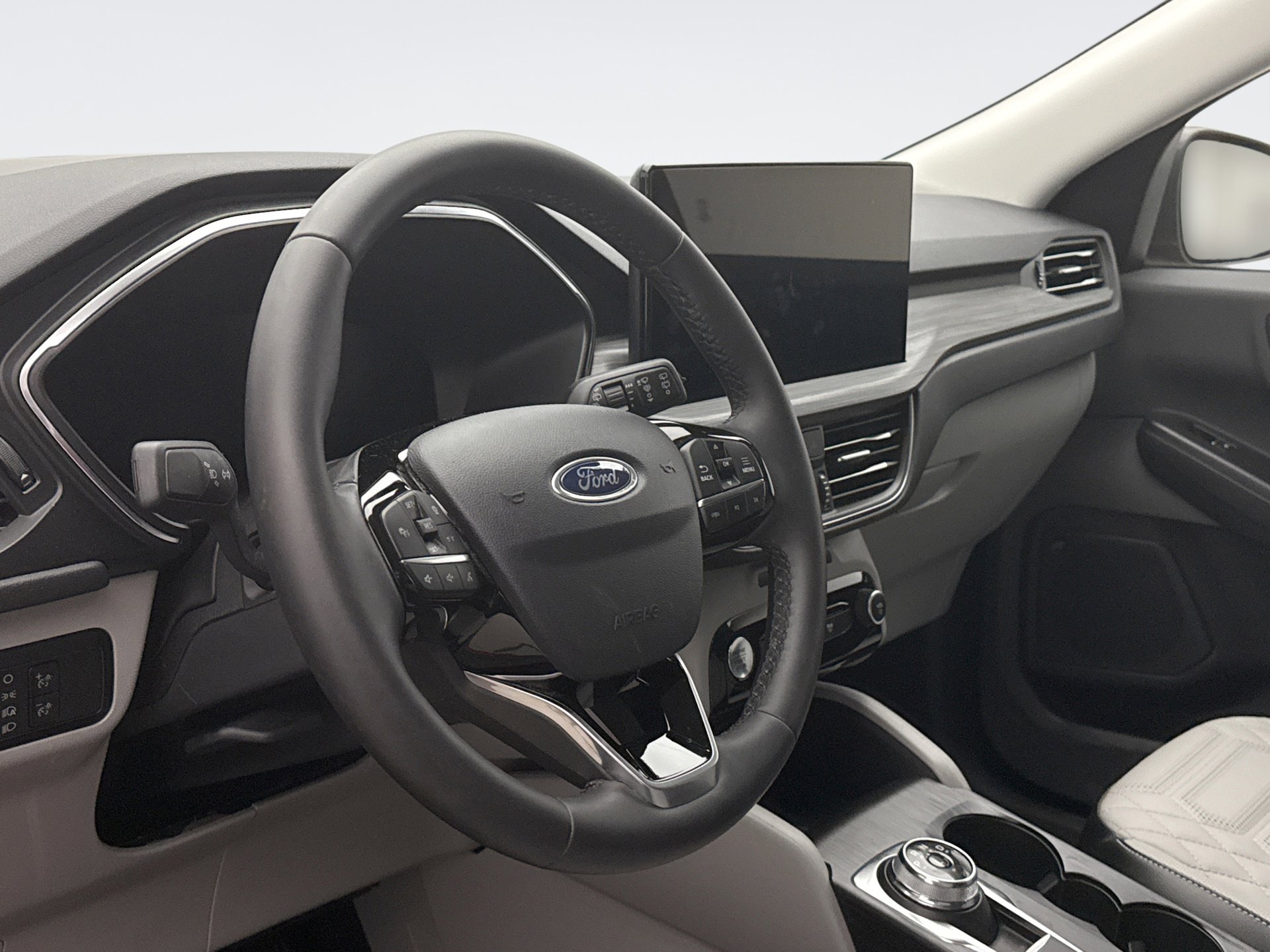 Used 2024 Ford Escape Platinum w/ Premium Technology Package image 7