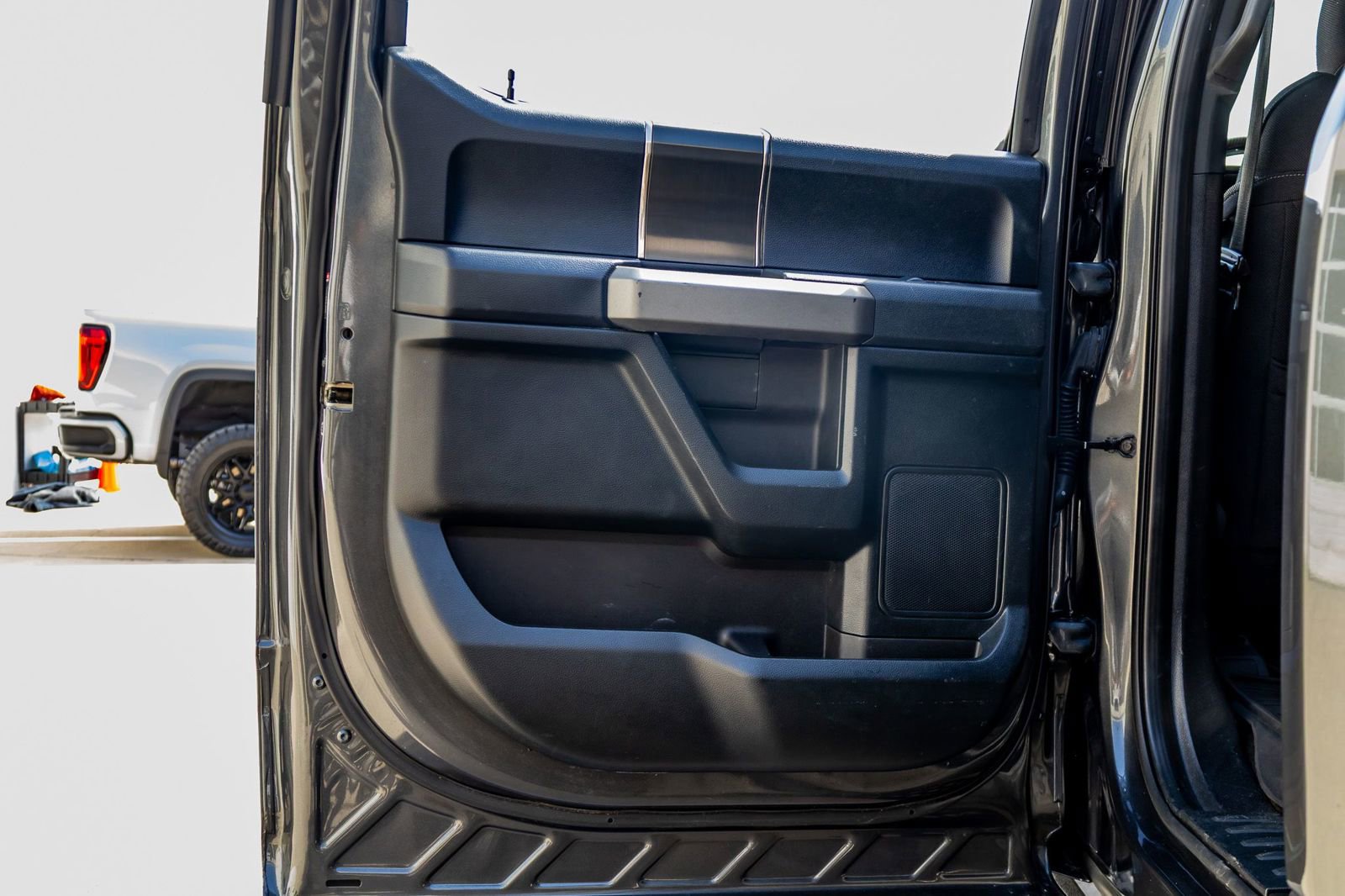 Used 2020 Ford F150 Raptor AWD/4WD image 36