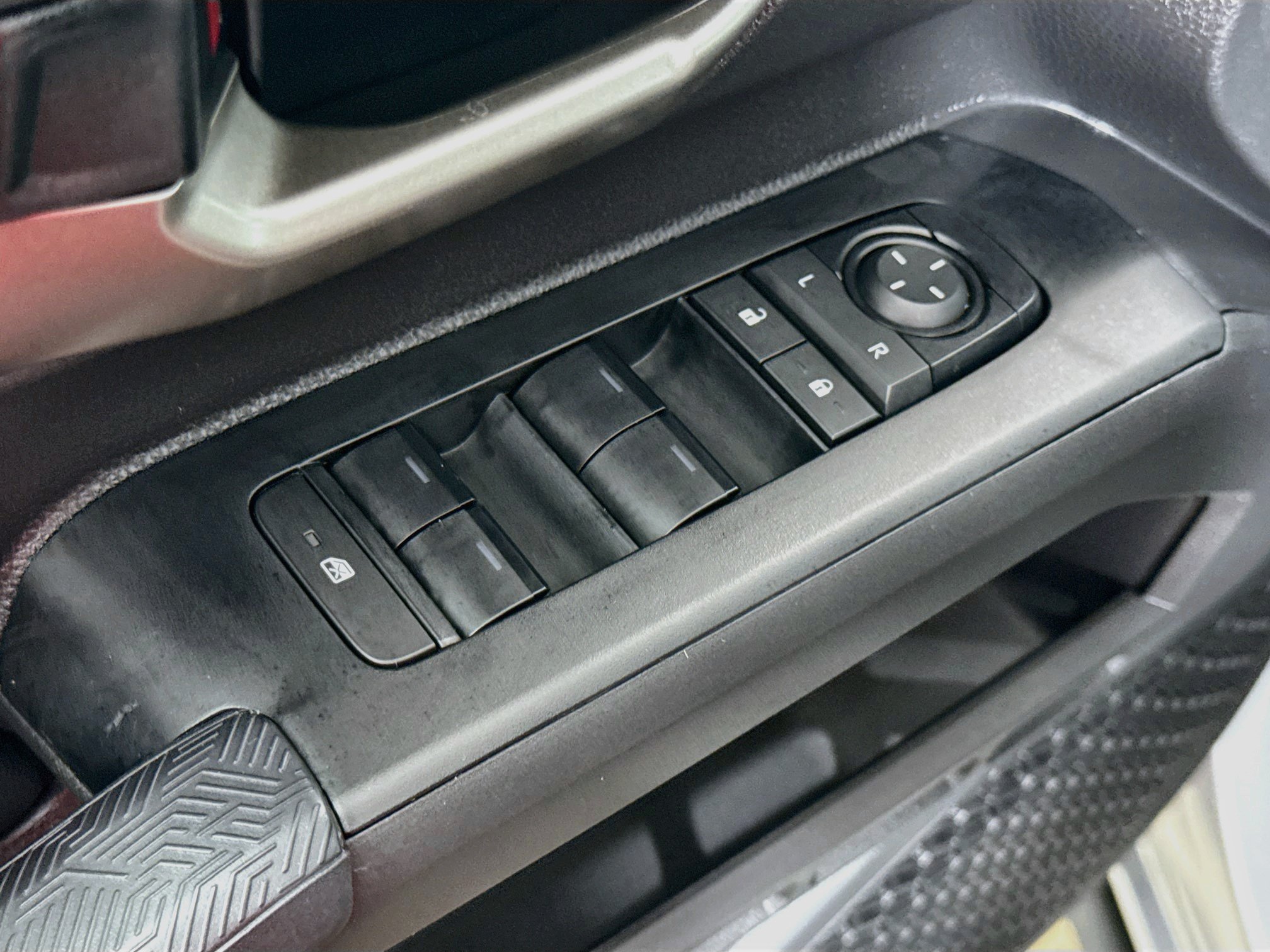 Certified 2025 Toyota Tacoma TRD Sport AWD/4WD image 15