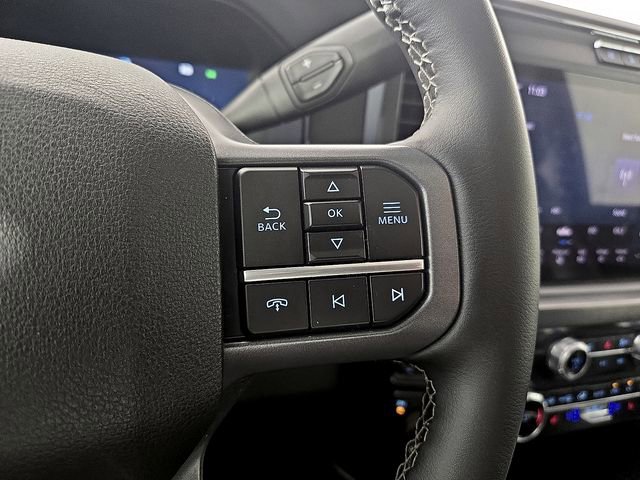 Used 2025 Ford F350 Lariat w/ Lariat Ultimate Package AWD/4WD image 24