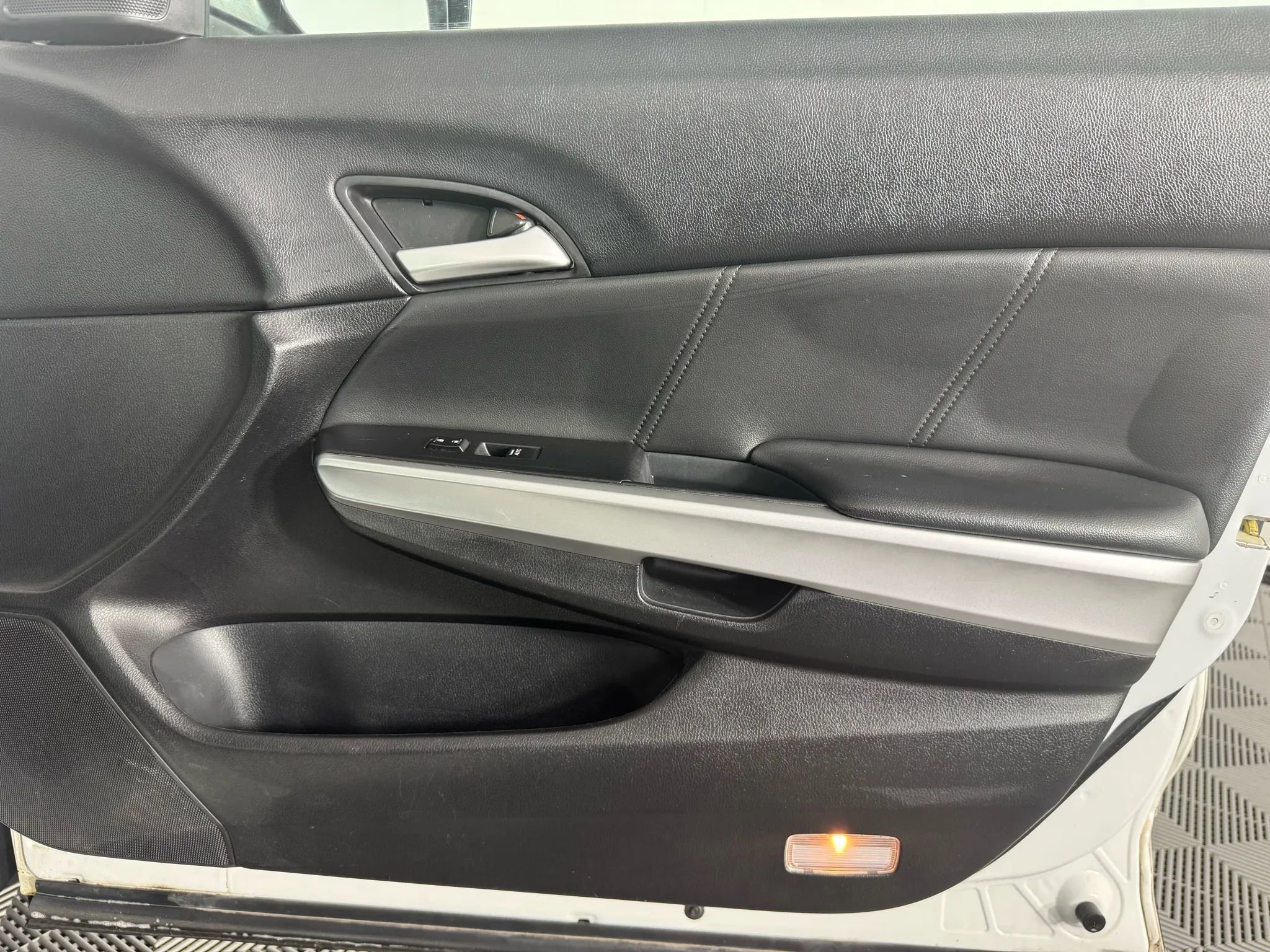 Used 2015 Honda Crosstour EX-L image 41