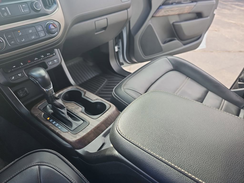 Certified 2022 GMC Canyon Denali image 26