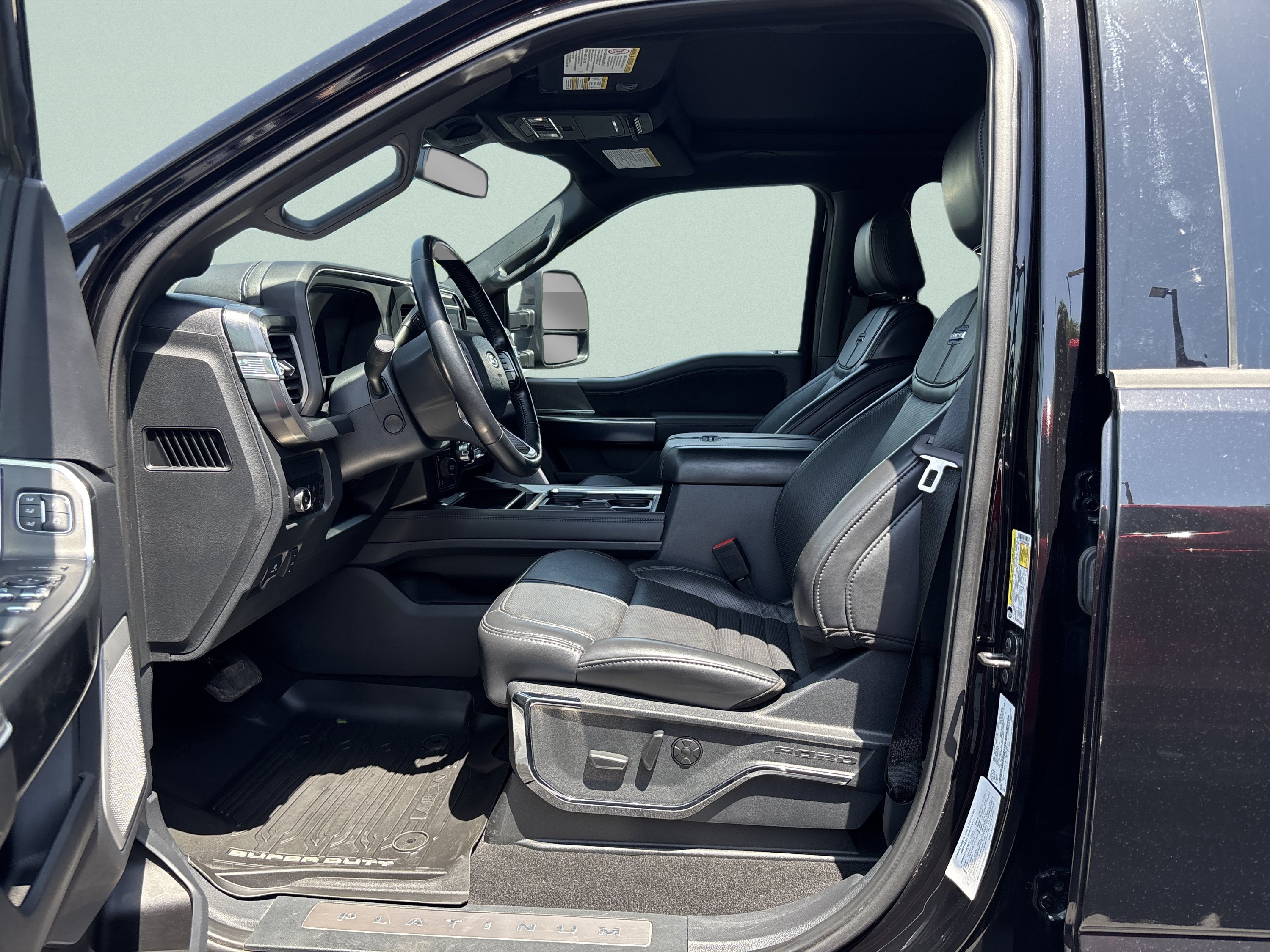 Used 2025 Ford F250 Platinum AWD/4WD image 10