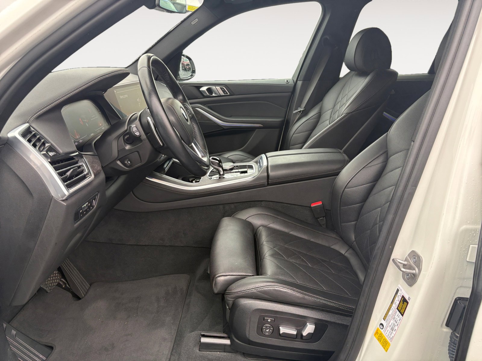 Used 2023 BMW X5 sDrive40i w/ Parking Assistance Package image 20