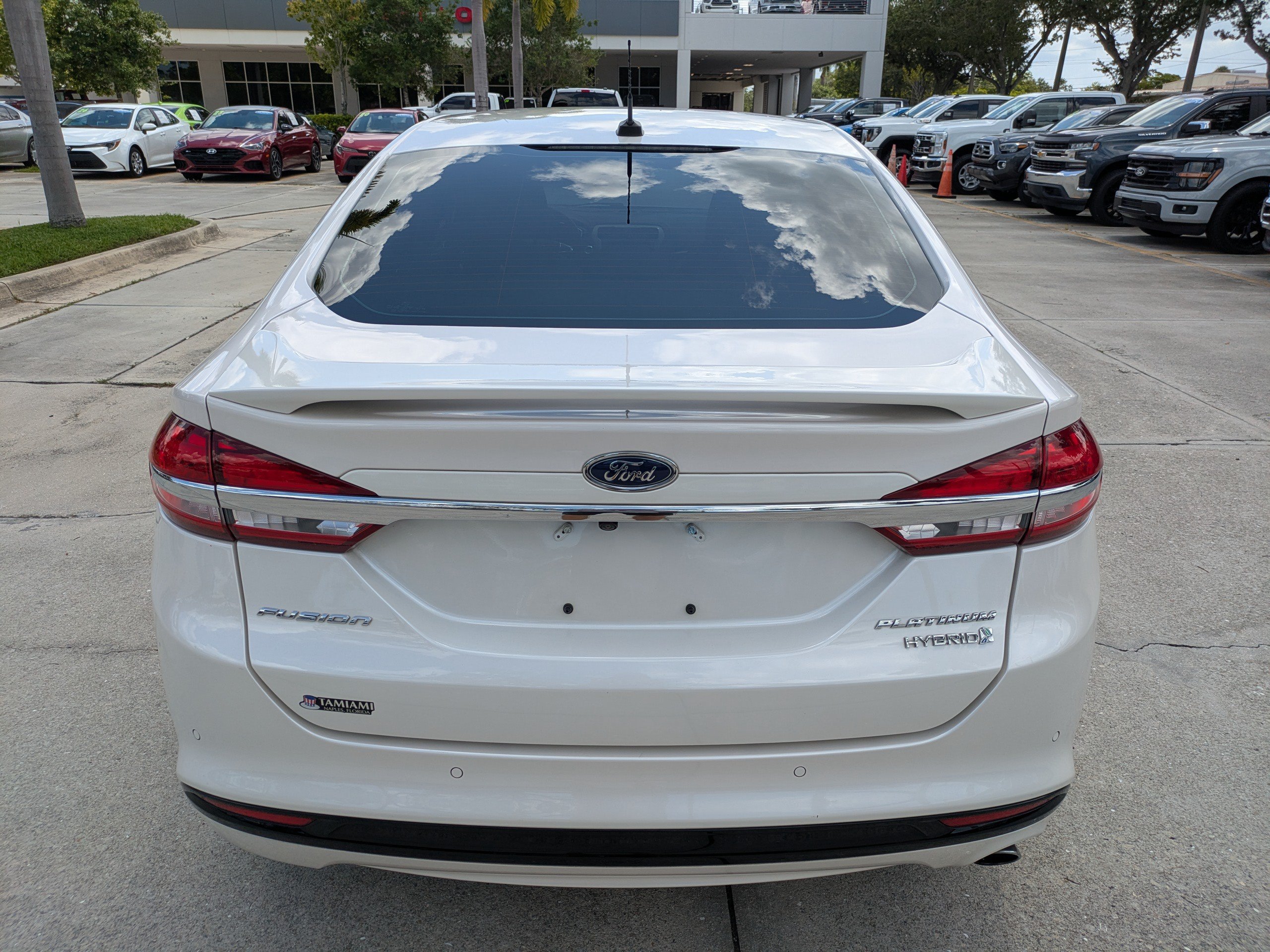 Used 2017 Ford Fusion Platinum FWD image 5