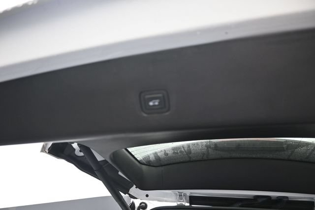 Used 2019 Chevrolet Traverse LT w/ LPO, Floor Liner Package AWD/4WD image 7