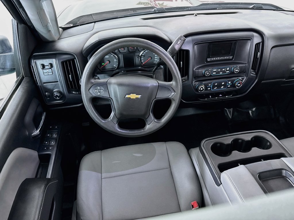 Used 2015 Chevrolet Silverado 2500 W/T RWD image 3