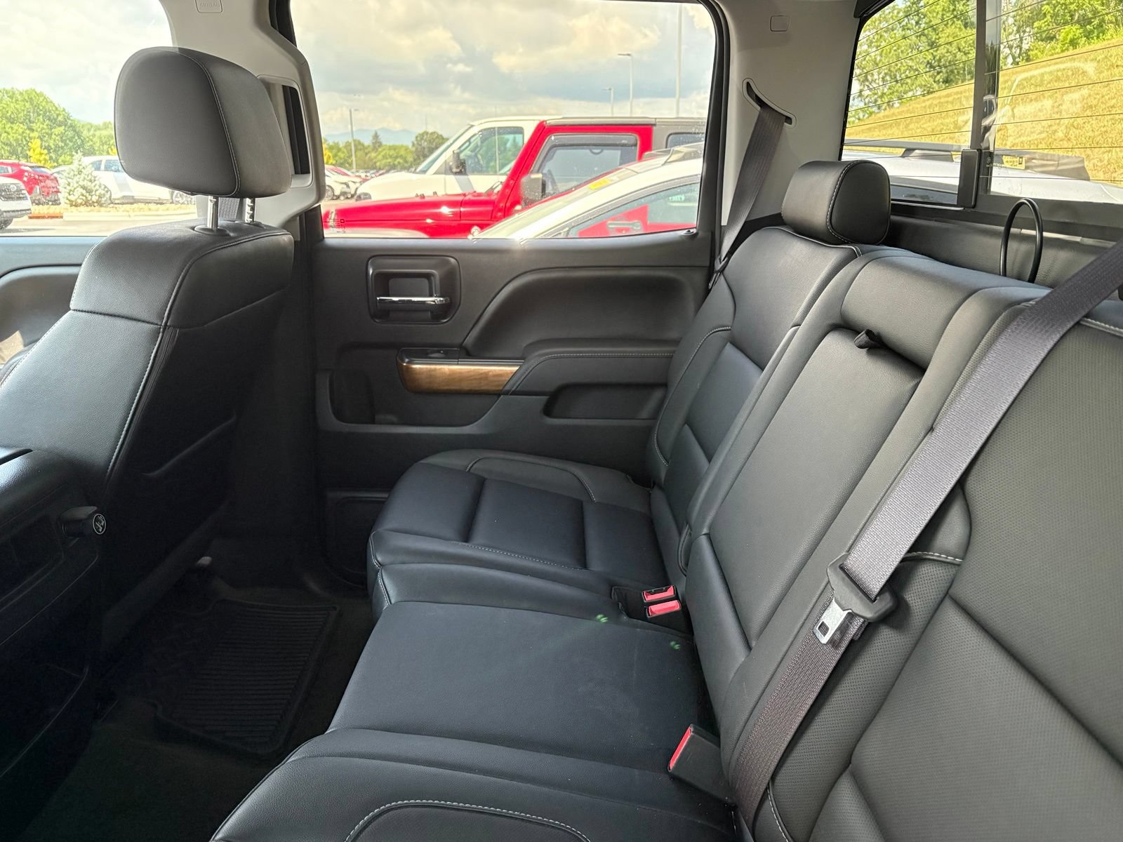 Used 2017 Chevrolet Silverado 1500 LTZ w/ Sport Package AWD/4WD image 8