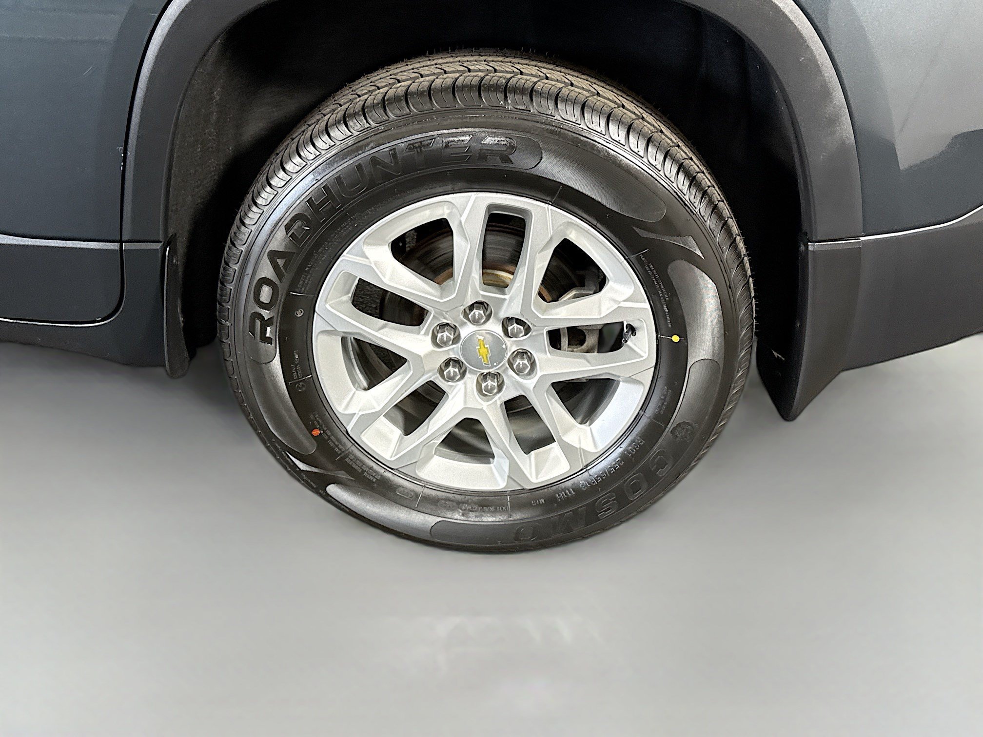 Used 2019 Chevrolet Traverse LT FWD image 37
