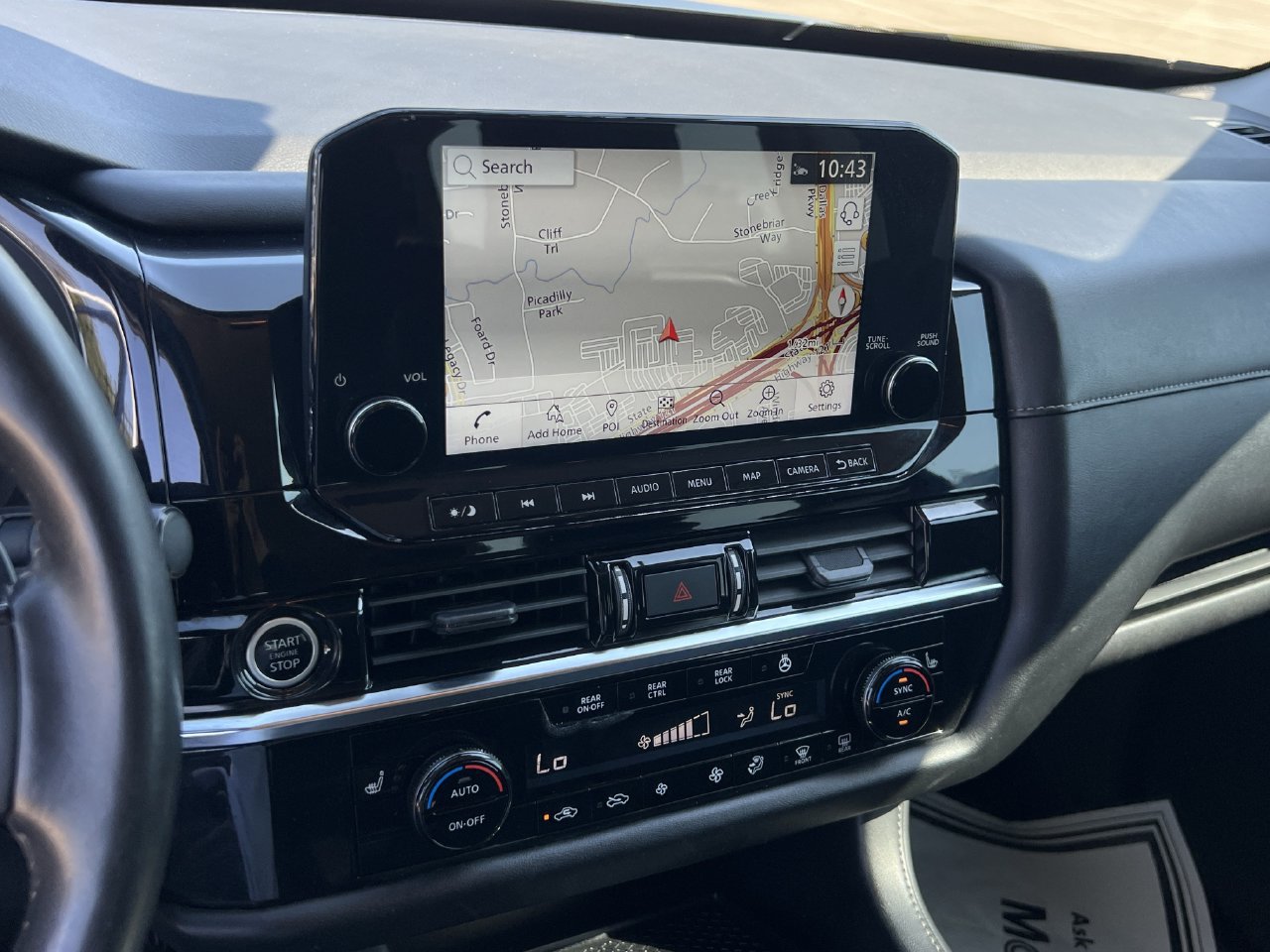 Used 2023 Nissan Pathfinder SL AWD/4WD image 15