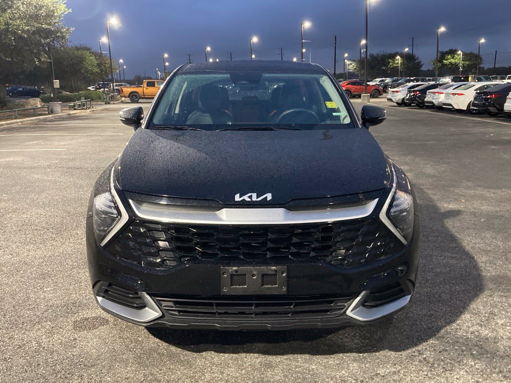 Used 2025 Kia Sportage EX FWD image 2