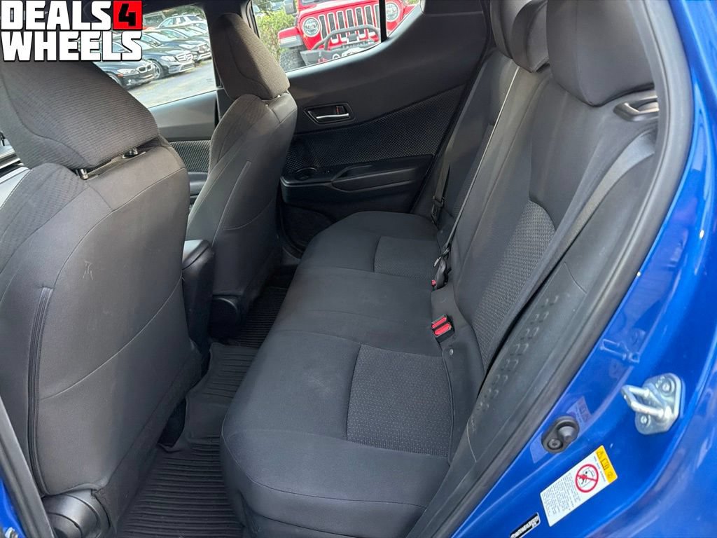 Used 2018 Toyota C-HR XLE FWD image 27