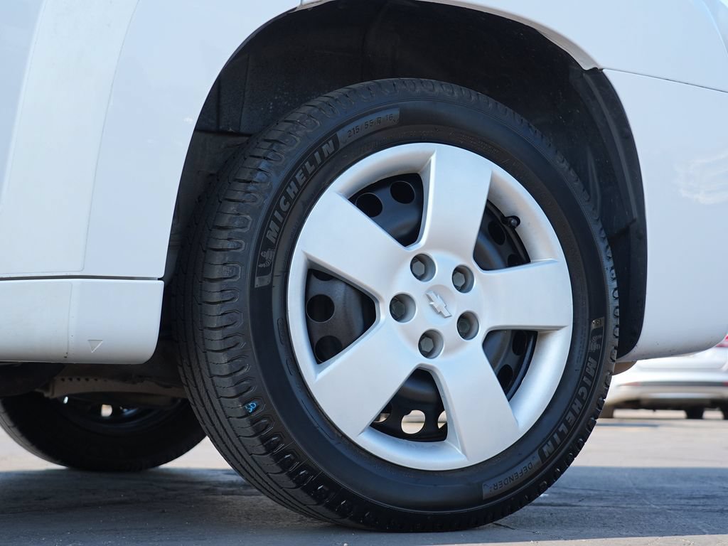 Used 2010 Chevrolet HHR LS FWD image 11