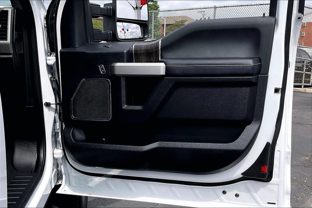 Certified 2021 Ford F250 Lariat w/ Lariat Value Package AWD/4WD image 23