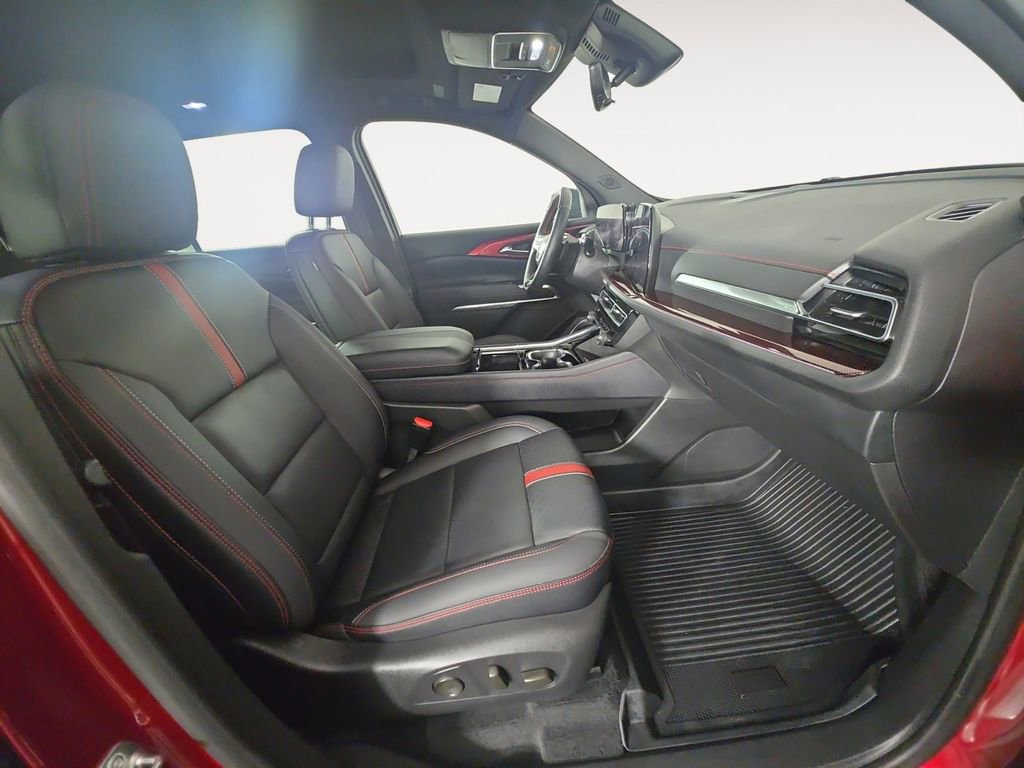 Certified 2025 Chevrolet Traverse RS w/ LPO, Floor Liner Package AWD/4WD image 15