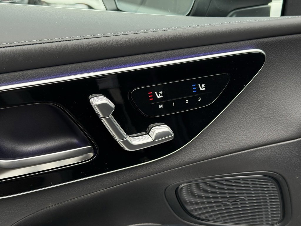 New 2026 Mercedes-Benz GLC 300 image 2