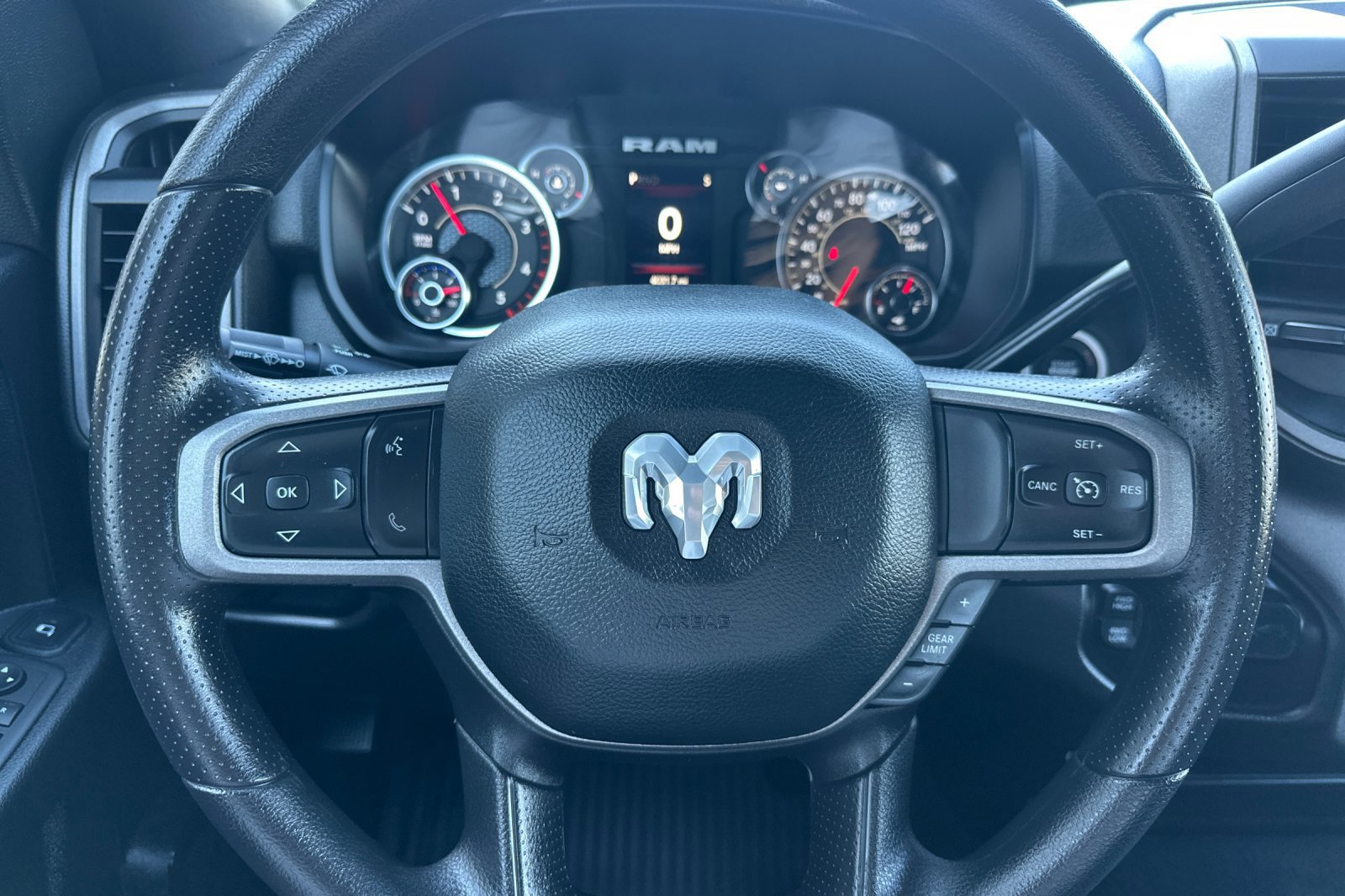 Used 2024 RAM 2500 Tradesman w/ Chrome Appearance Group image 23