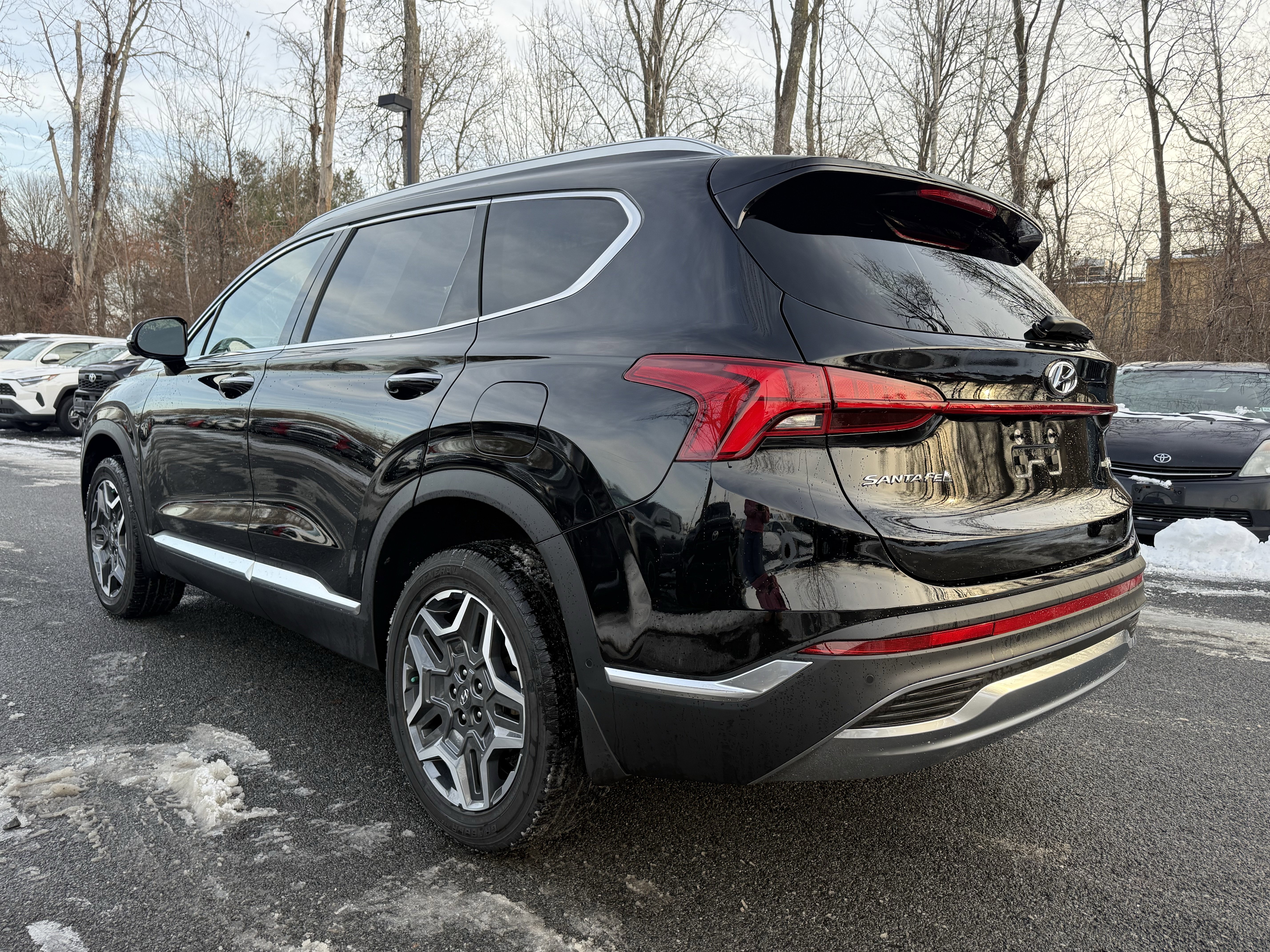 Used 2022 Hyundai Santa Fe Limited image 3