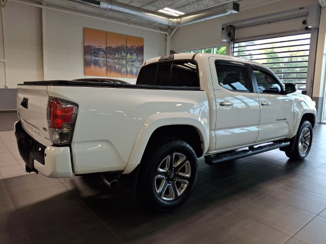 Used 2016 Toyota Tacoma Limited w/ Towing Package AWD/4WD image 6