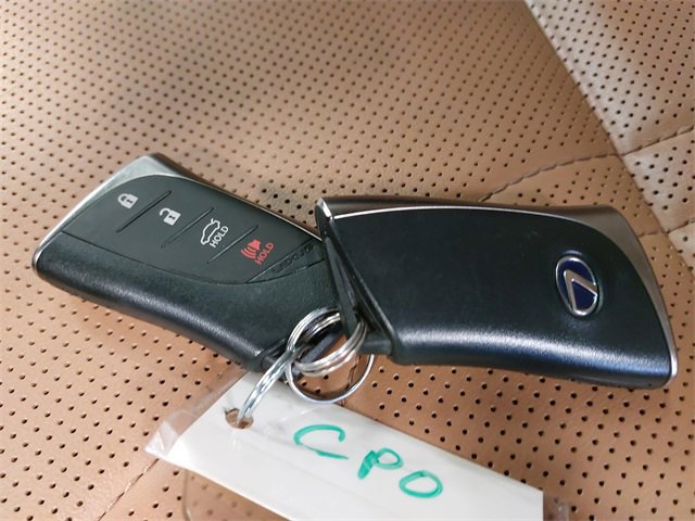 Used 2019 Lexus ES 300h image 36