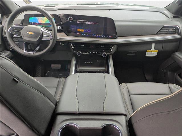 New 2025 Chevrolet Suburban Premier image 17