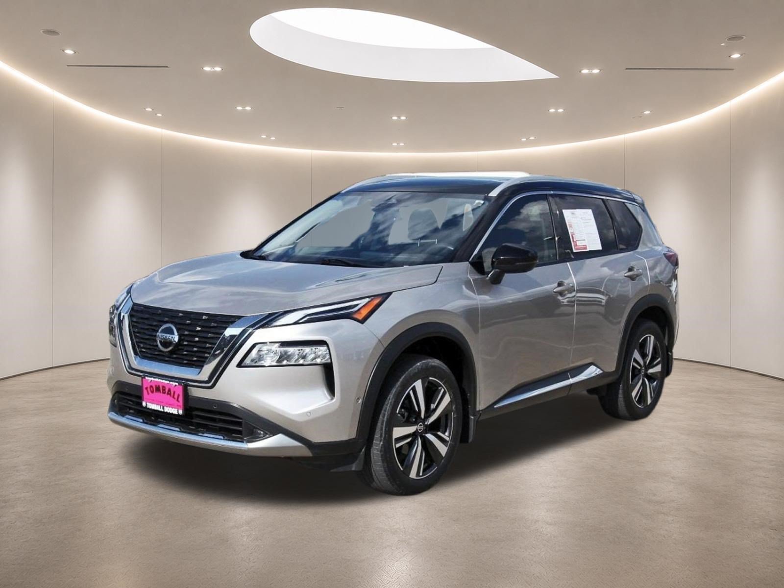 Used 2021 Nissan Rogue Platinum FWD image 3