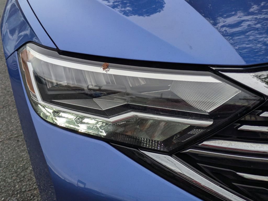 Used 2023 Volkswagen Jetta SE image 10