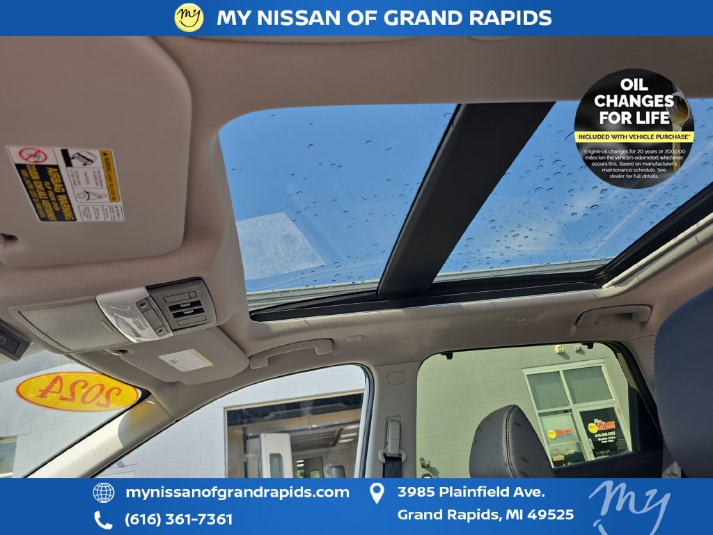 Used 2024 Nissan Rogue Platinum w/ Platinum Premium Package AWD/4WD image 23