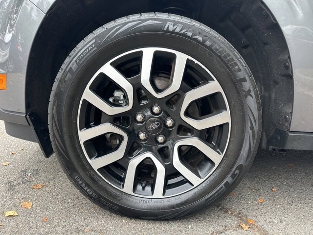 Used 2022 Ford Maverick Lariat w/ Lariat Luxury Package image 12