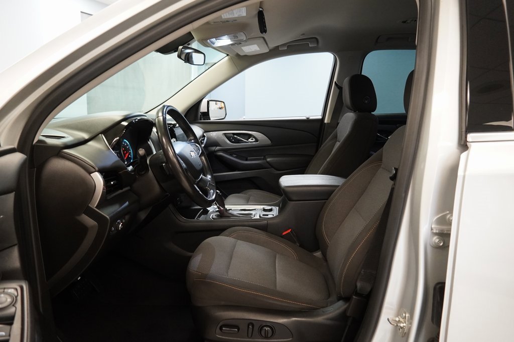 Used 2019 Chevrolet Traverse LT image 4