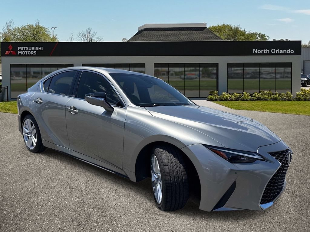 Used 2023 Lexus IS 300 w/ Comfort Package RWD image 7