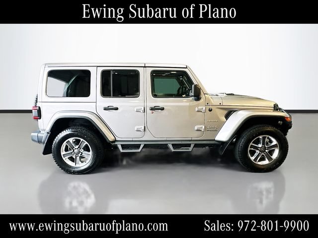 Used 2018 Jeep Wrangler Unlimited Sahara AWD/4WD image 8